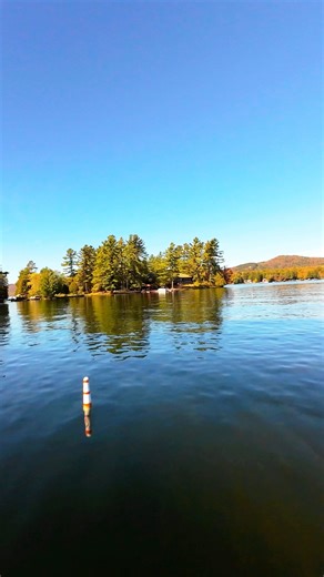 Relaxation Inbound!☮️ Set yourself free on 4th Lake as we round the bend at Dollar Island & Cedar Island!✨🌞 Who else is dreaming of Summer?🏖️👙🌲 If you missed the first part of the video, check out yesterday’s post!🎥😎 | Rivett’s Eagle Bay Marina & Boat Rentals