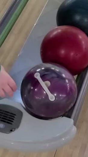 Rheumatoid Arthritis Using Retractable Handle Bowling Ball