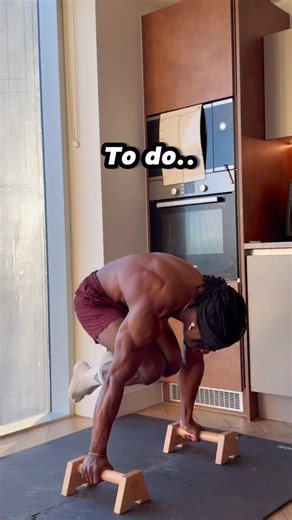 Step 2. Tuck Planche Press Grip To learn my simple step by step method to learn skills like the tuck planche press comment ‘PROGRESS’ You want to avoid the slanted grip most beginners default to Instead use a grip that allows you to apply force through the bars effectively This grip is what I call an optimal grip and is what you’ll use for most skills on parallettes To do this grip: - Ensure you’re knuckles are straight not slanted - You place the back of your palm to make solid contact with the