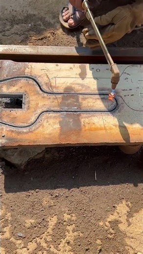 New tool making | Gas cutting trick 😱⚡️ #heavymachinery #machinepower #constructionwork #tools