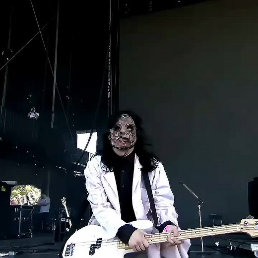 Os vídeos de andrelyrics (@_andrelyrics) com Andromeda - GHOSTEMANE