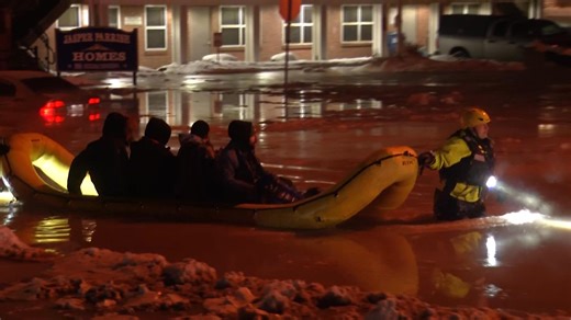 Continuing: Crews are attending to a major water main break in Buffalo at the intersection of Military Road and Hertel Avenue. Drivers are advised to avoid the area. https://www.wivb.com/news/local-news/buffalo/crews-attend-to-major-water-main-break-in-buffalo/ | News 4 WIVB Buffalo