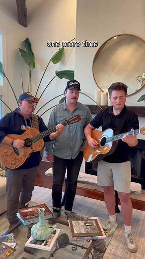 #FeatureFriday from our boys in The Sound with an amazing cover and tribute to 25 years of "One More Day!" Thank you, guys! THIS is stellar harmony! | Diamond Rio