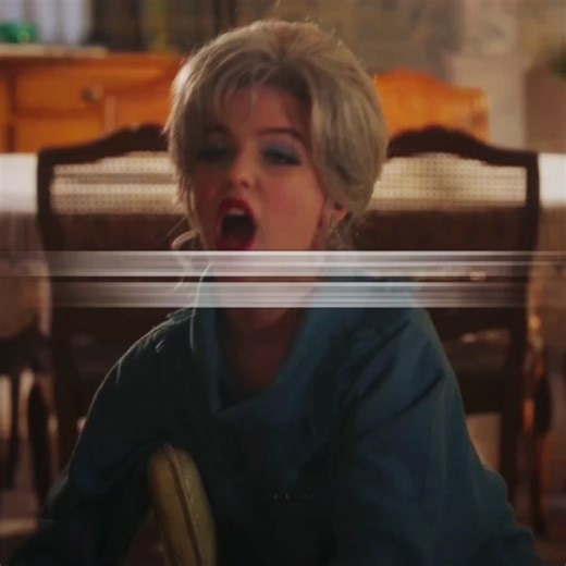 Best Meemaw Cosplay: Sheldon as Meemaw