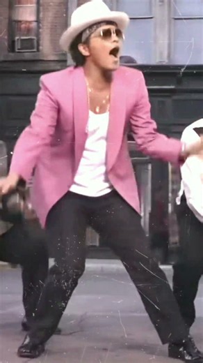 Mark Ronson and Bruno Mars - Uptown Funk