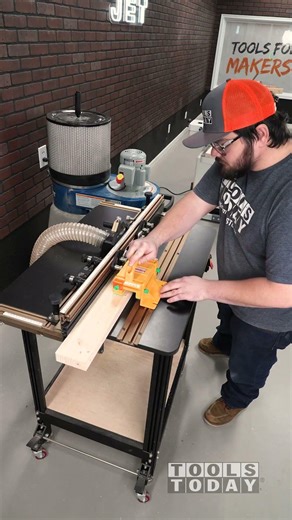 Self Aligning Glue Joint with V Joint Bit