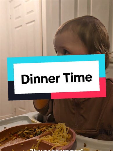 Playing with food is beneficial for sensory development, language skills and prompting Clodagh to have a meltdown 👍😂 #toddlerlife #dinnertime #messyplay #playingwithfood