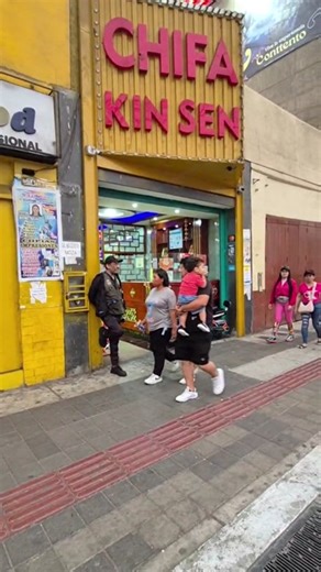 ROBAN CHIFA EN PLENA AVENIDA SAENZ PEÑA FRENTE A UN MÓDULO DE SEGURIDAD Y UN PATRULLERO | Prensa Callao Tv