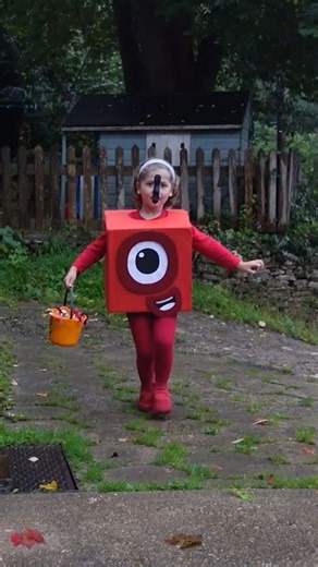 That's one awesome costume! 😉 We've got the cuteness and the counting covered with our DIY One costume this Halloween! Tap the link in our bio to visit our YouTube channel and watch the full video. 🕸️🟥 Get crafty and make this the most mathematical Halloween yet! #numberblocks #halloween #halloween2025 #halloweencostumeideas #kidscostumes #trickortreat #halloweendressup #costumeinspiration #kidshalloweencostumes | Numberblocks