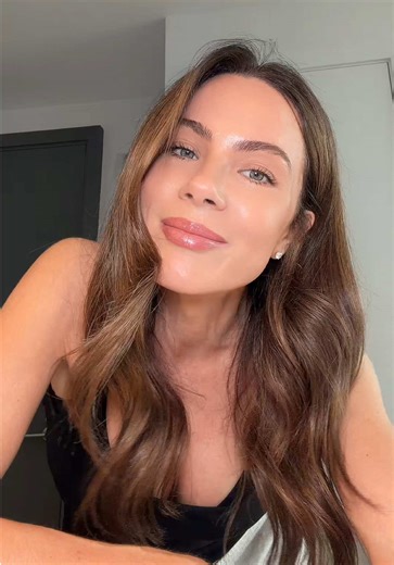 Which dating app is our favorite rn? And if you say Raya you aren’t a girls girl #datingapps #raya #hinge #bumble