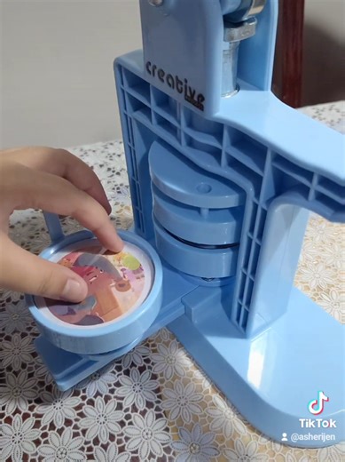 DIY Badge Maker Ideas for Small Businesses