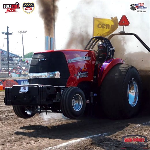 Spool up the "Red Horse" Super Stock Diesel Tractor at the 2025 National Tractor Pulling Championships!! Full Pull NTPA Truck and Tractor Pulling #FullPullLive #pulltownusa | Beer Money Pulling Team
