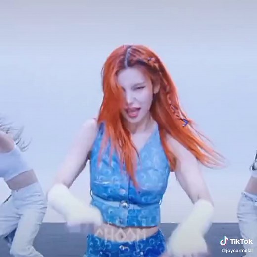 'River' covered by ITZY YEJI #itzy #yeji #kpop #dancecoverkpop #fyp #foryou