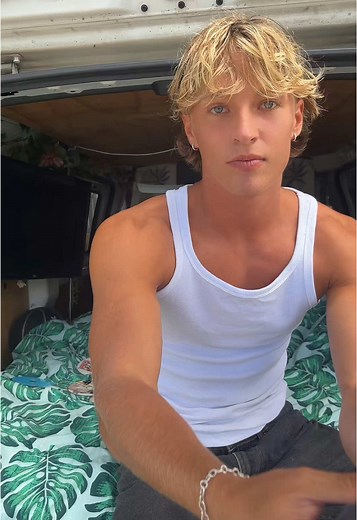 Chick Flicks and Dance Flicks: Best Picks for Friends