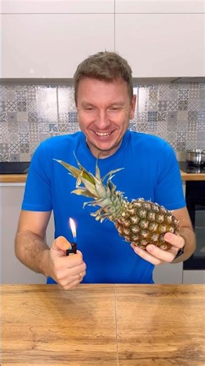 Pineapple piece hack: quick & clean! ✅