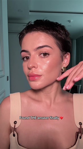 Face scanner - this literally changed my whole routine 📱@Epicabeautyapp ✨ Take ONE pic and Epica tells you your face shape plus exactly what makeup works for YOU! No more copying looks that don’t hit the same. This is actually life changing ngl 🔥 #makeuptok #makeuhacks #makeuptipsandtricks #makeupartist #makeupforbegginers Keywords: face scanner, find your face shape, face scanner app 2025, what is my face shape, epica beauty app, instant face analysis, personalized makeup tips, AI face scanne