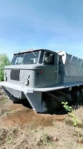 This screw-propelled vehicle uses giant rotating cylinders instead of wheels | Factory Monster