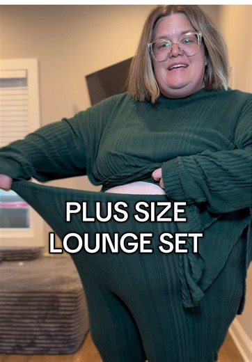 These plus size lounge sets come up to size 8X! #creatorpicksambassador #ttscategoryambassador #tiktokshopcreatorpicks #plussizeclothing #loungeset