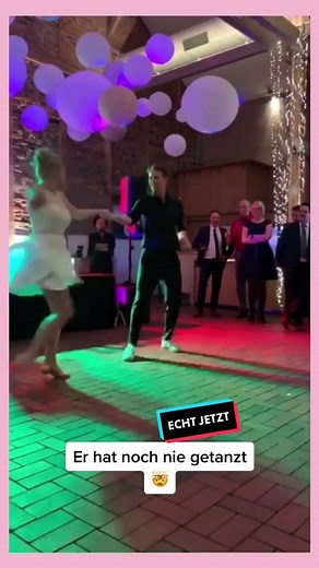Fun Wedding Dance Choreography with a Dirty Dancing Twist