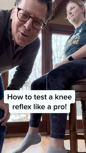 52K views · 1.7K reactions | “Quick Reflex Check — Neurosurgeon Edition ✨ #FunDoctorFacts” | Doctor802175 | Facebook