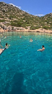 A sea breeze and an expert Intrepid leader sharing their stories. This is travel as it should be. | Intrepid Travel | Facebook
