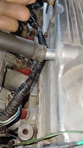 How to install pipe between air filters and radiator fitting #automobile #skills #shortvideo #yt