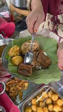 25.000 nasi jamblang alas daun jati lauk nya full seabrek #food #foodie #kuliner #idejualan