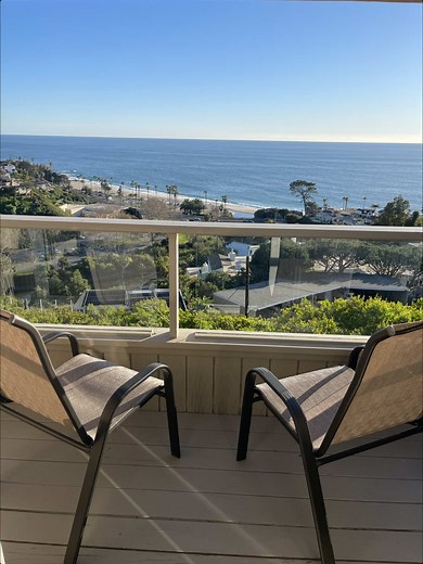 For Rent in Laguna Beach🌊 POV you just found your dream coastal rental. 21751 Ocean Vista with ocean Catalina views and fully updated living that feels like a vacation every day. ✔️ 3 Bed ✔️ 2 Bath ✔️ 1,760 Sq Ft DM for showing #LagunaBeach #LagunaRealtor #OCRealEstate #BeachHomes #LuxuryLiving @Chad Concolino | Realtor
