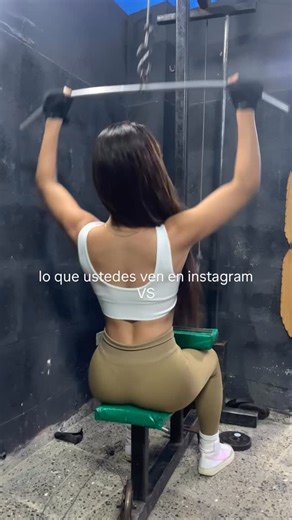 Gaby Bas♡ Gym girl || lifestyle || motivation on Instagram: "mi día más normal en el gym 😂 #gym #humor #explore #viral"