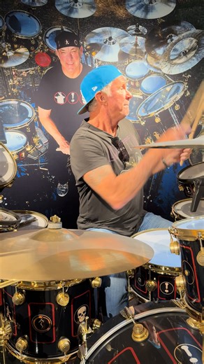 DW Drums on Instagram: "Look who came through to the shop recently. @chadsmithofficial #DWArtist"