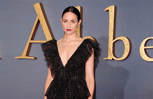 Tuppence Middleton desabafa sobre TOC e dificuldades para cuidar da filha: 'Culpa imensa'