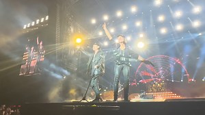 91K views · 4.5K reactions | Thank you Luxembourg …. a cold 略 and rainy ️ night  but a super hot  Audience …. we love you ☮️… Scorpions 廬廬廬廬廬 | Scorpions | Facebook