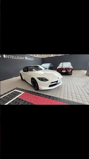 新型日産フェアレディZを見てきた（マイナーチェンジ版RZ34、ホワイト）