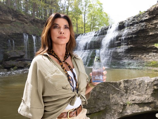 Shania Twain Stars in New Commercial for Clearly Canadian Sparkling Water: ‘It’s Pure Nostalgia in a Bottle’