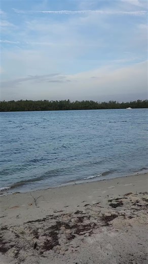 #FtLauderdale WE INVITE YOU TO THE BIGGEST SPRING BREAK CONCERT IN SOUTH FLORIDA...🏝️