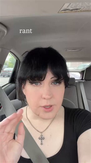 It happens the reverse way too. If you're babytrans with a job, the further you get into transition the closer they get to firing you (speaking from experience [Fuck you Bowlero Watauga you can go down in flames])