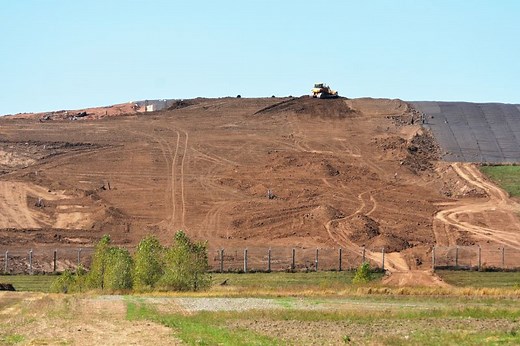 What is a Sanitary Landfill and Difference Between a Sanitary Landfill and Open Dumping - Conserve Energy Future