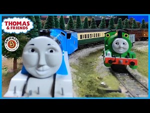 Gordon Thinks He Is pulling The Express - Bachmann Trains Thomas HO Scale