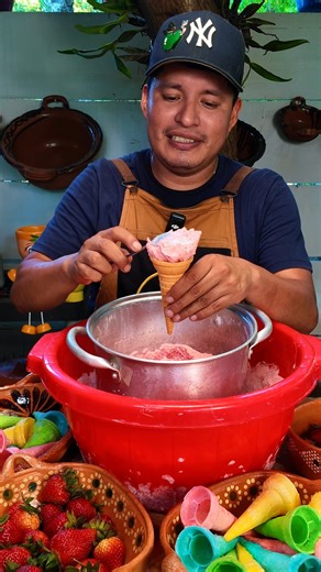 Homemade Strawberry Ice Cream! #recipe #strawberryicecream