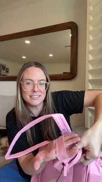 That mini bag charm takes cuteness to the next level #calpaktravel #calpakluka #whatsinmybag