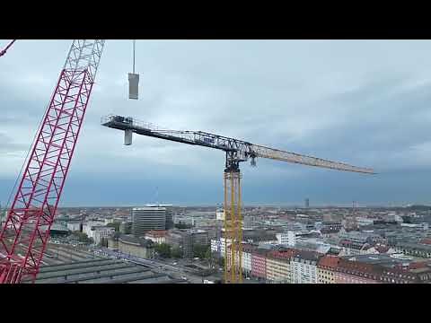 Kranmontage auf der Baustelle „2. SBSS München, Rückbau MAN-Dach“