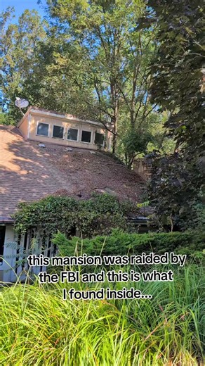 The owner of this house went to jail for fraud after the home was raided by the FBI over 20 years ago. They must have been some serious charges because it looks like no one has been back inside since then. Rooms are left untouched, indoor pool undrained, valuables sill inside. The kitchen still has food left out on the counter, as if someone was about to cook dinner when the raid began. The vehicle out front hasn’t moved an inch. What will eventually happen to property like this? Wouldn’t the FB