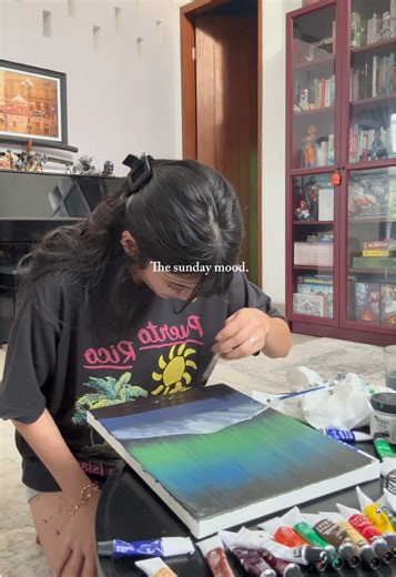 Ratu Sofya: Makeup, Painting, and Personal Moments