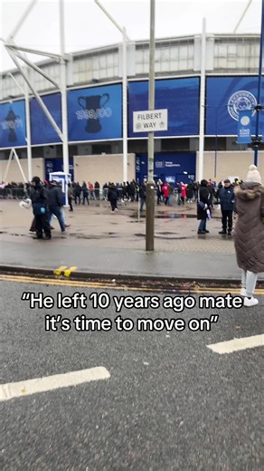 Sticking with the Leicester city nostalgia train, who remembers the legend that is Leo Ulloa? I heard he cost a fortune but he scores so that’s alright #lcfc #leicestercity #footballedit #footballnostalgia #premierleague