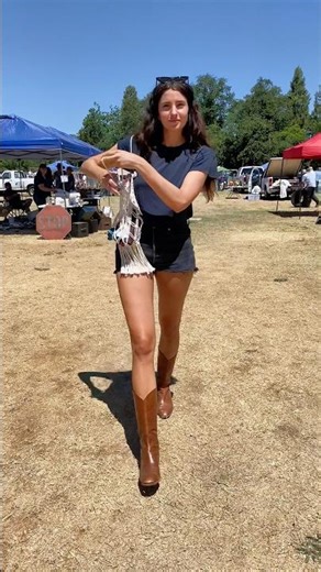 Another day, another swap meet. #swapmeet #fleamarket #streetstyle #motorcycleswap