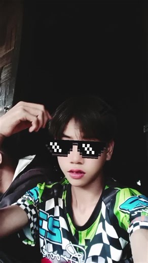 Kyaw Htin သည် TikTok ပေါ်တွင် ရှိသည်