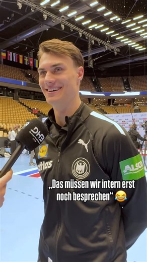 Deutscher Handballbund | 🎶 DJ meets Vize-DJ 🎧 Ein bisschen über Musik schnacken 😎 #WIRIHRALL #aufgehtsDHB #Handball #music | Instagram