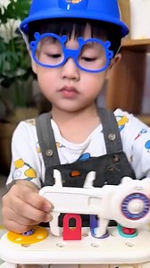 Most toys try keep kids busy... this one makes them think. Watch how it builds focus, problem-solving, and patience through play ✨ Spark imagination with TinkerTot™! | Tinker Tot