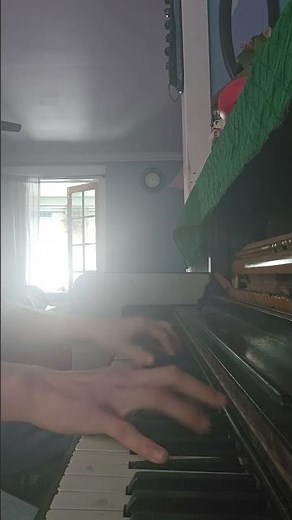 Maple leaf rag on old piano