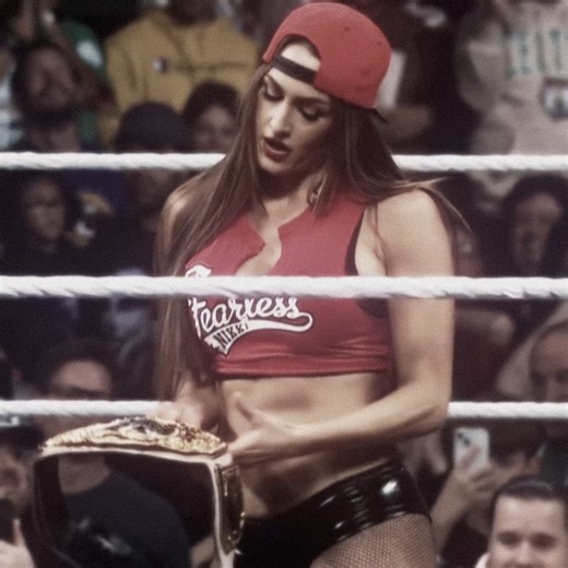 @st6rslut | BUTTONS. | Instagram